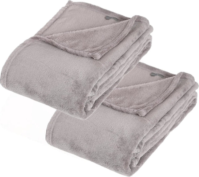Atmosphera Fleece deken of plaid harig - 2x - lichtgrijs - 130 x 180 cm - polyester - Bankdeken - Fleece plaid