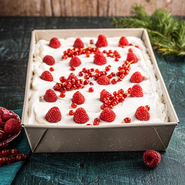 KINGHoff KH1975 Rechthoekige Bakvorm 36,5x24x6 cm - Ovenschaal voor Ovenschotels, Cake en Vlees - Ovenbestendig tot 220°C - Antiaanbaklaag - Beige - Cakevorm - Taartvorm