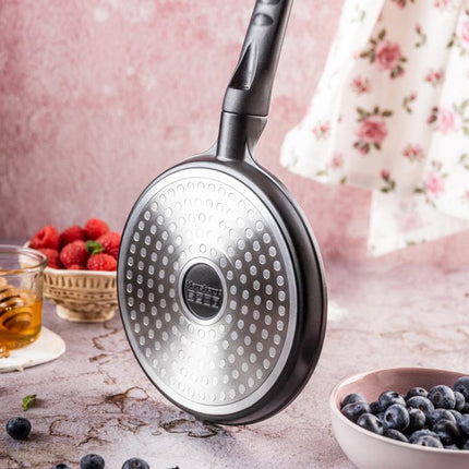 Klausberg KB-7973 Pannekoekenpan - Katten Motief - Ø18 cm - Zwarte Antiaanbaklaag - Geschikt voor Alle Kookstellen Inclusief Inductie - Kat Figuur -