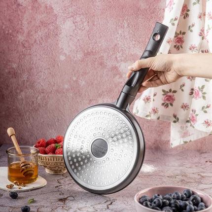 Klausberg KB-7974 Pannekoekenpan - Olifant Motief - Ø18 cm - Zwarte Antiaanbaklaag - Geschikt voor Alle Kookstellen Inclusief Inductie