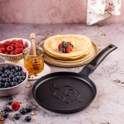Klausberg KB-7974 Pannekoekenpan - Olifant Motief - Ø18 cm - Zwarte Antiaanbaklaag - Geschikt voor Alle Kookstellen Inclusief Inductie