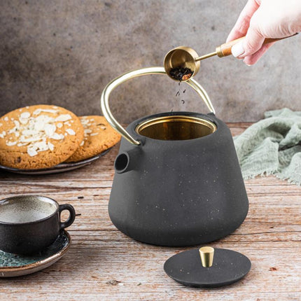 Kinghoff Gietijzeren Theepot met Zeef - 1 Liter - Zwart met Gouden Accenten - Model KH1932