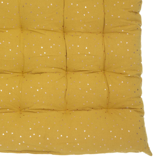 Atmosphera Kids Oya vloermatras met gouden driehoekjes - 120x60x5cm - Oker