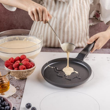 Klausberg KB-7974 Pannekoekenpan - Olifant Motief - Ø18 cm - Zwarte Antiaanbaklaag - Geschikt voor Alle Kookstellen Inclusief Inductie