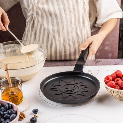 Klausberg KB-7972 Pannekoekenpan - Zonnebloem Motief - Ø18 cm - Zwarte Antiaanbaklaag - Geschikt voor Alle Kookstellen Inclusief Inductie - Zonnetje -