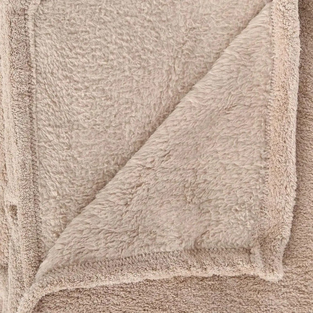 Atmosphera Fleece deken of plaid harig - 2x - beige - 180 x 230 cm - polyester - Bankdeken - Fextra groot fleece plaid