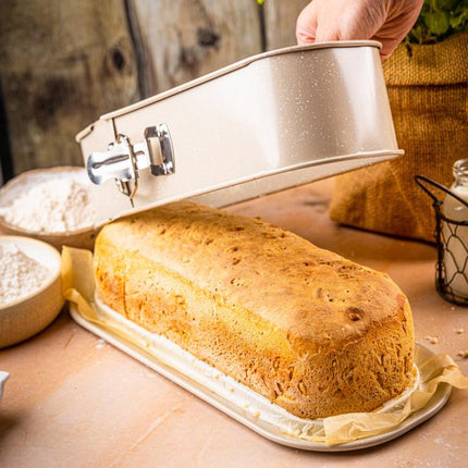 KINGHoff KH-1976 Bakvorm met losse bodem 34,5x15,5x8 cm - Broodvorm voor Hartige taarten, Cheesecake en Paté - Antiaanbaklaag - Ovenbestendig tot 220°C - Bakvorm - Ovenvorm - Cakevorm - Taartvorm -