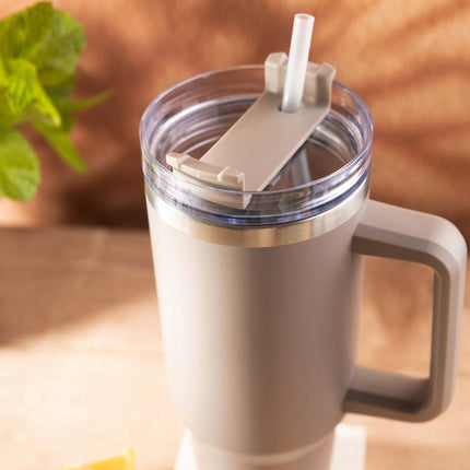 Klausberg KB-7943 Thermische Mok - 1100 ml - Beige - Dubbelwandige Isolatie - Met Handvat en Drinkdop - Thermosbeker - Warmhoudbeker - Thermosfles