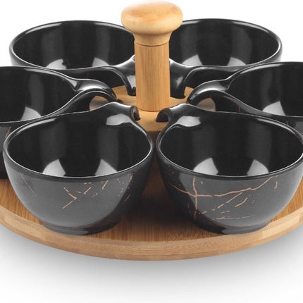 Hapjes tapas Draaiplateau hout met melamine schaaltjes - serveerplank Borrelplank