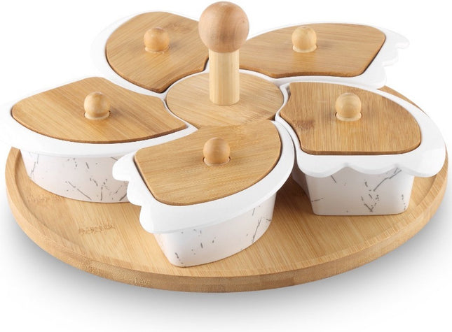 Serveer tapasschaal op houten draaiplateau met melamine schaaltjes - Hapjes - Borrelplank