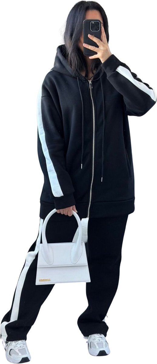 Comfortabel Joggingpak Zwart - 2delig - Zwart- Sweater en comfortabele (jogging)broek - Huispak - OneSize