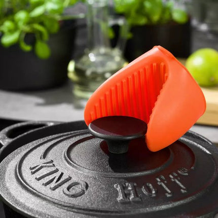 Kinghoff - 2-Delig Siliconen Ovenwanten - Mini Pannenlappen - Hittebestendig van -60°C tot 260°C - Antislip - Vaatwasserbestendig - Voor Hete Pannen, Ovenschalen, Deksel en Magnetron - Keukenaccessoires - 8.5 x 7.8 cm - Groen of Oranje