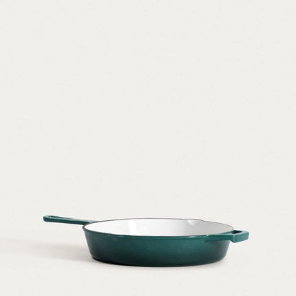 Homla - Andreas Cast Iron Pan - Gietijzeren Koekenpan - Ovenbestendig 220°C - Steakpan of Bakpan Inductie Geschikt - Duurzame Koekenpan - Ø26 x 5 cm - Groene Geëmailleerde Pan
