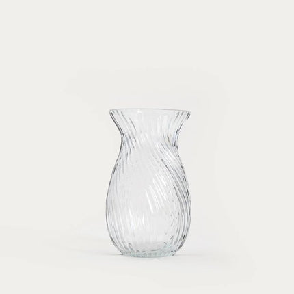Homla - Vaas - Bloemenvaas - Moderne Decoratieve Vaas - Geribbelde Glazen Vaas - Fluted Design voor Verse Bloemen & Droogbloemen - Ø12 x 20.5 cm - Transparant