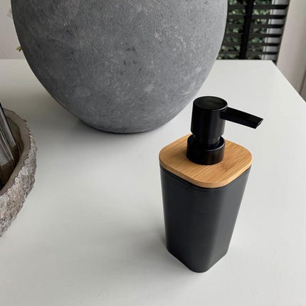 5Five Zeeppompje/zeepdispenser - polyresin - zwart - 300 ml - navulbaar - toilet/badkamer/keuken