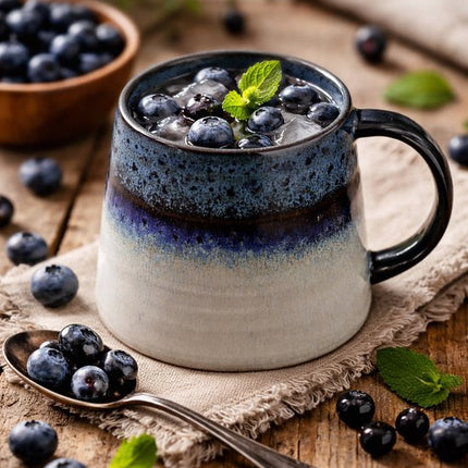 MPLCo - Ombres Mok - Koffiemok - Theemok - Unieke Beker - Moderne Koffiebeker Servies - Vaatwasser & Magnetron Bestendig - 400ml - Ø10 x 10 cm - Navy blauw en Grijs